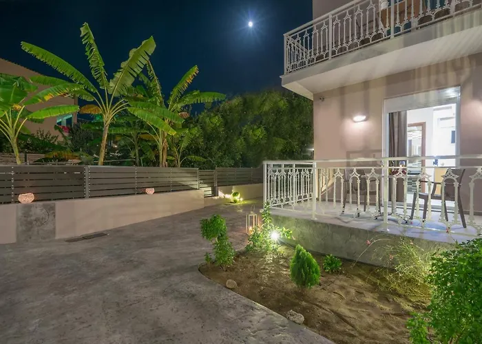 아파트 Nikos & Maria Ii 라가나스