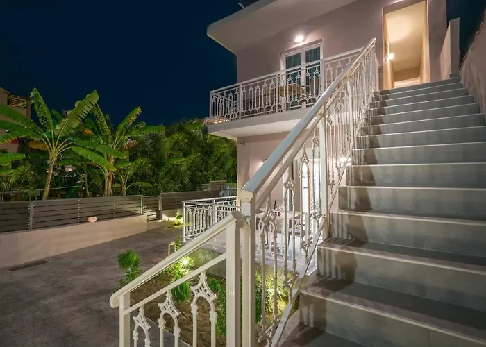 Nikos & Maria Ii 아파트