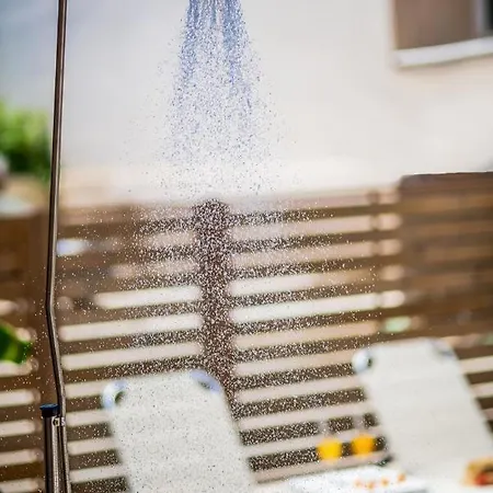 Nikos & Maria Ii Laganas